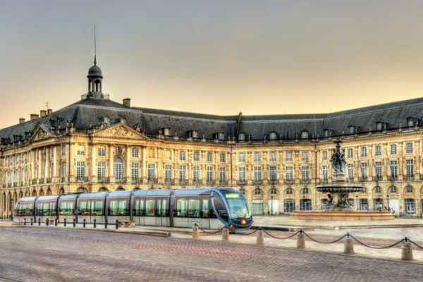 Notez les bons conseils pour choisir où investir à Bordeaux.