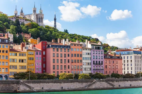 ou-investir-a-lyon-image Immeubles colorés à Lyon, un cadre prisé et rentable pour l’investissement locatif